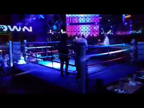 Boxing Richard taylor vs brad hunt