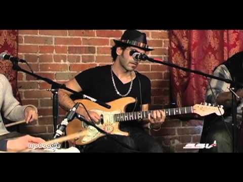 THE PIMPS OF JOYTIME "Bonita" - stripped down session @ the MoBoogie Loft