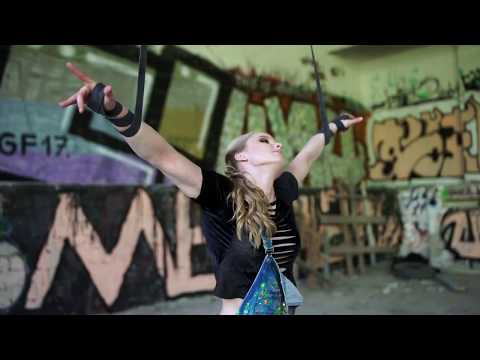 Aerial straps act [ Vladlena Vrublevskaya ]