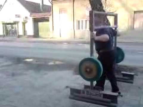 Igor Mitrovic Indjija-Srbija Strong Man walking with 400 kg by Visnjic Miroslav