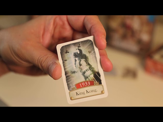 Vídeo relacionado con Asmodee Timeline Juegos y Ocio, Juego de Cartas Educativo de Historia y Cultura, Ordena los Acontecimientos en la Línea Temporal, A Partir de 8 Años, De 2 a 6 Jugadores, 15 Minutos, Español