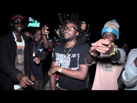 GlitchMan - Word Around Ft. Ch3FF J