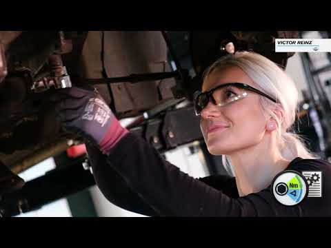 How to Replace an Integrated Oil Seal in the Housing | Victoria's Practical Tips