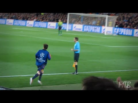 When Injured Lionel Messi Substituted & Changed The Game Vs PSG