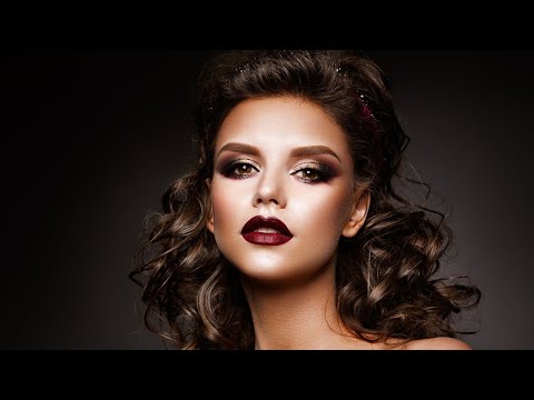 Dark Green Lines - Ten Towers | Pop Music