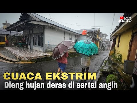 "EXTREME WEATHER: DIENG HAS HEAVY RAIN ACCOMPANIED BY WIND"