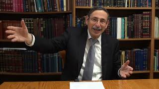 יום כיפור  - משמעות וחשיבות אי נעילת מנעלים ביום הכיפורים (הרב מאיר גולדוויכט) - התמונה מוצגת ישירות מתוך אתר האינטרנט יוטיוב. זכויות היוצרים בתמונה שייכות ליוצרה. קישור קרדיט למקור התוכן נמצא בתוך דף הסרטון