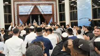 הרב אייל עמרמי - מוצש אמונה - זה הכי חשוב אצל ה' (הרב אייל עמרמי) - התמונה מוצגת ישירות מתוך אתר האינטרנט יוטיוב. זכויות היוצרים בתמונה שייכות ליוצרה. קישור קרדיט למקור התוכן נמצא בתוך דף הסרטון