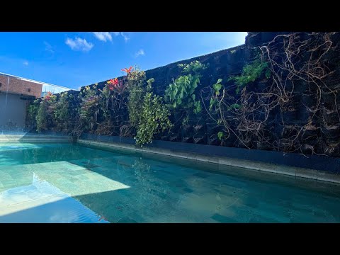 On Sale: Penthouse with Rooftop Pool, BBQ 1 block from the Beach at Leblon Ref: HR.16