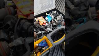 Nissan Frontier 2002 No prenden las direccionales Ni las luces de alto