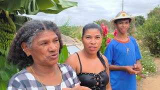 DONA KINOR E JULINHA RECEBE O CARINHO DOS SEGUIDORES NO SERTÃO PERNAMBUCANO.
