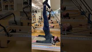 Download lagu Advanced Pilates. Long spine stretch. #pilates #shorts #pilateslovers mp3