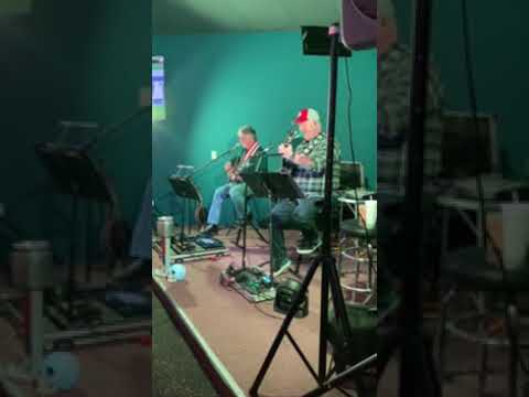 Promotional video thumbnail 3 for Strum & Strummer