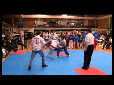 Morten Spissoy v Ritchie Veres Athens Challenge 2011