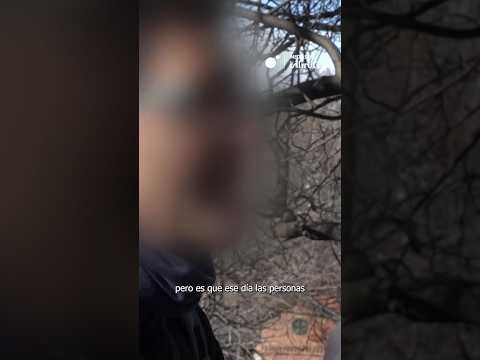 Graban a un funcionario jefe fichando por varios compañeros de trabajo.