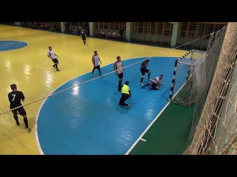 2 КУ 8  Мустанг – Клондайк