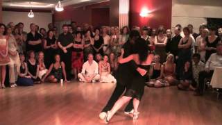 Leandro Furlan y Gaia Pisauro 2/4 (August 26, 2011)