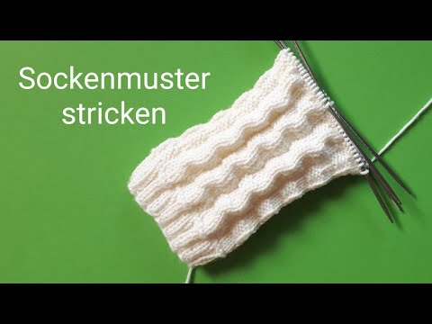 knit a simple sock pattern, great for beginners
