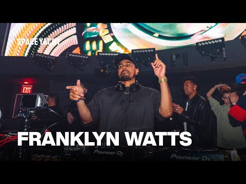 Franklyn Watts | Space Yacht: San Diego