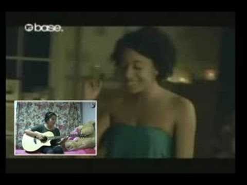 IU ( 아이유)  - singing like a star cover