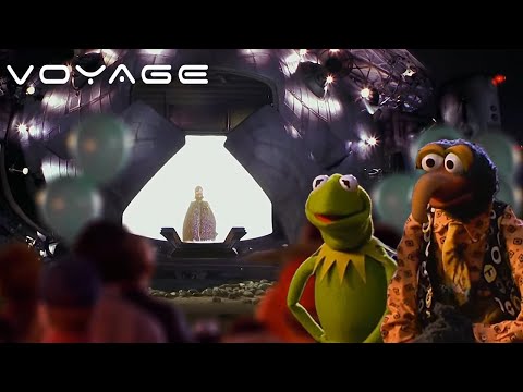 The Aliens Arrive | Muppets From Space | @VoyageOfficialChannel