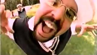 El Cepillo Lyrics English Translation