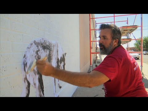 The father of a Parkland, Florida, shooting victim painted a mural in El Paso, Texas on the same weekend a shooter killed 20 people in the west Texas city. Manuel Oliver says the families of shooting victims 'have to support each other.' (Aug 5)