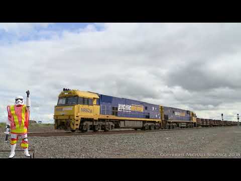 3XM4 Steel Train & Gary The Trainspotter - PoathTV