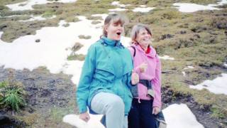 THE PRIESTS - Laudamus Te