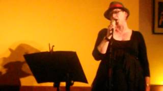 Meet me where they play the blues (cover) - Red Velvet