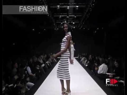 Naomi On The Runway - Rocco Barocco Spring/Summer 1997