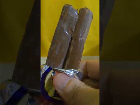CADBURY TWIRL CARAMILK CHOCOLATE #ASMR#SOUND #SATISFYING #SWEET#SNACK #VIRAL#SHORTS