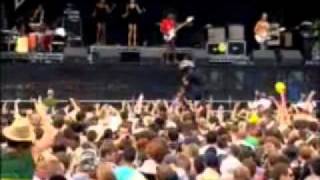 Noisettes &#39;Wild Young Hearts &#39; V Festival 2009