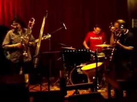 RedWhite Jazz Lounge, Benny & Barry Likumahuwa, feat Edward Kinny Lewis, 'Groovin High'