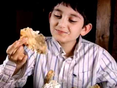 Horseshoe Pub - Fried Dough eating