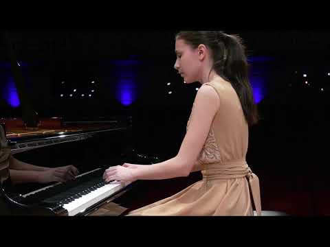 Ludwig van BEETHOVEN, Piano Concerto No. 2, Op. 19, Alexandra Dovgan, Stockholm 12.05.2021