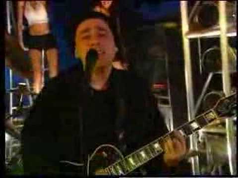 AZUL AZUL LAGRIMAS NEGRAS