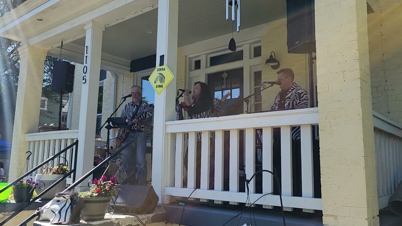 Promotional video thumbnail 1 for Zebra Crossing Band