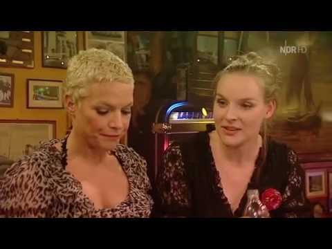 Wir sind Helden bei Inas Nacht: Bring mich nach Hause (live) + Interview