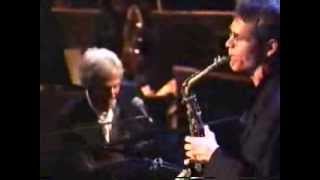 BURT BACHARACH - WIVES AND LOVERS (Live 80s)