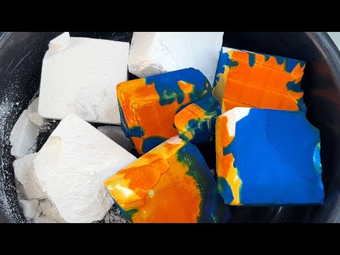 Chalk #6 (The Golden Ticket 👀) - Unbranded Soft Dusty Dyed Gym Chalk Crush