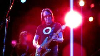 Todd Rundgren - Weakness (live)