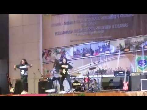 SCREAMING POWER CREW (PEJET - ECUT - UTYA) - Perpisahan SMKN 1 DUMAI At Ballroom Hotel Comfort 2016