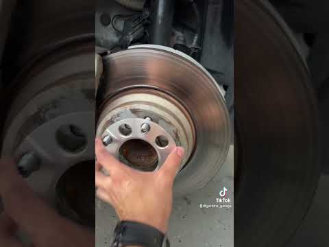 Why your Bmw e90 e92 e93 needs front spacers