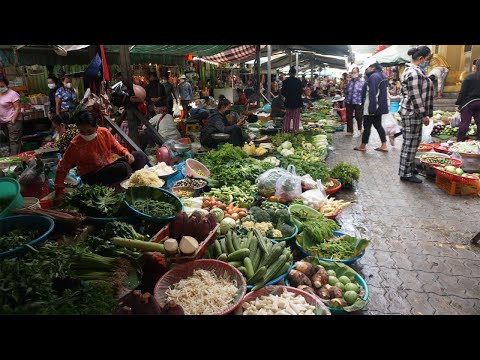 Awesome The Different Varieties Food Types @Boeng Trabek Plaza - Morning Food Market Scene in Town