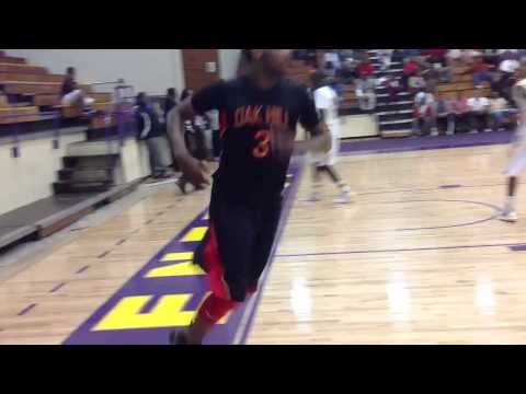 NASTY dunk by Sindarius Thornwell