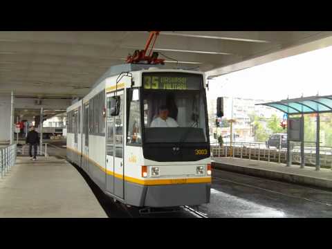 Vagonul V2A-T #3003 pe linia 35 intorcand in terminalul Gara Basarab