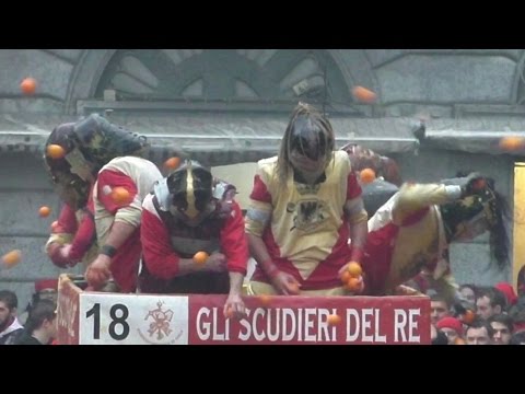 Battaglia arance carro da getto Gli Scudieri del Re - Carnevale Ivrea 2016