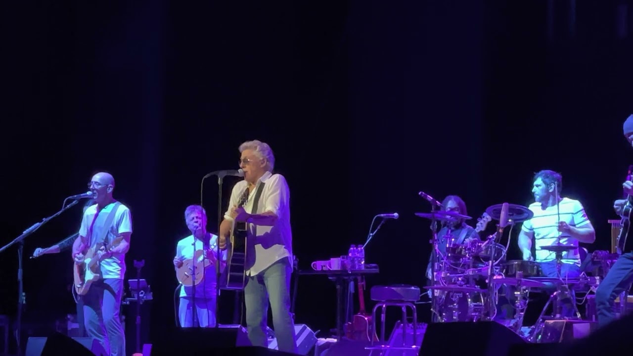 Giving it all away Roger Daltrey Glasgow 6th July 2022 - YouTube