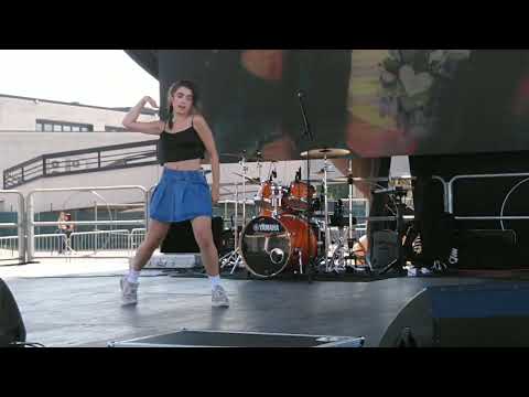 VICKY Antifragile LE SSERAFIM @ Modena Nerd 230910